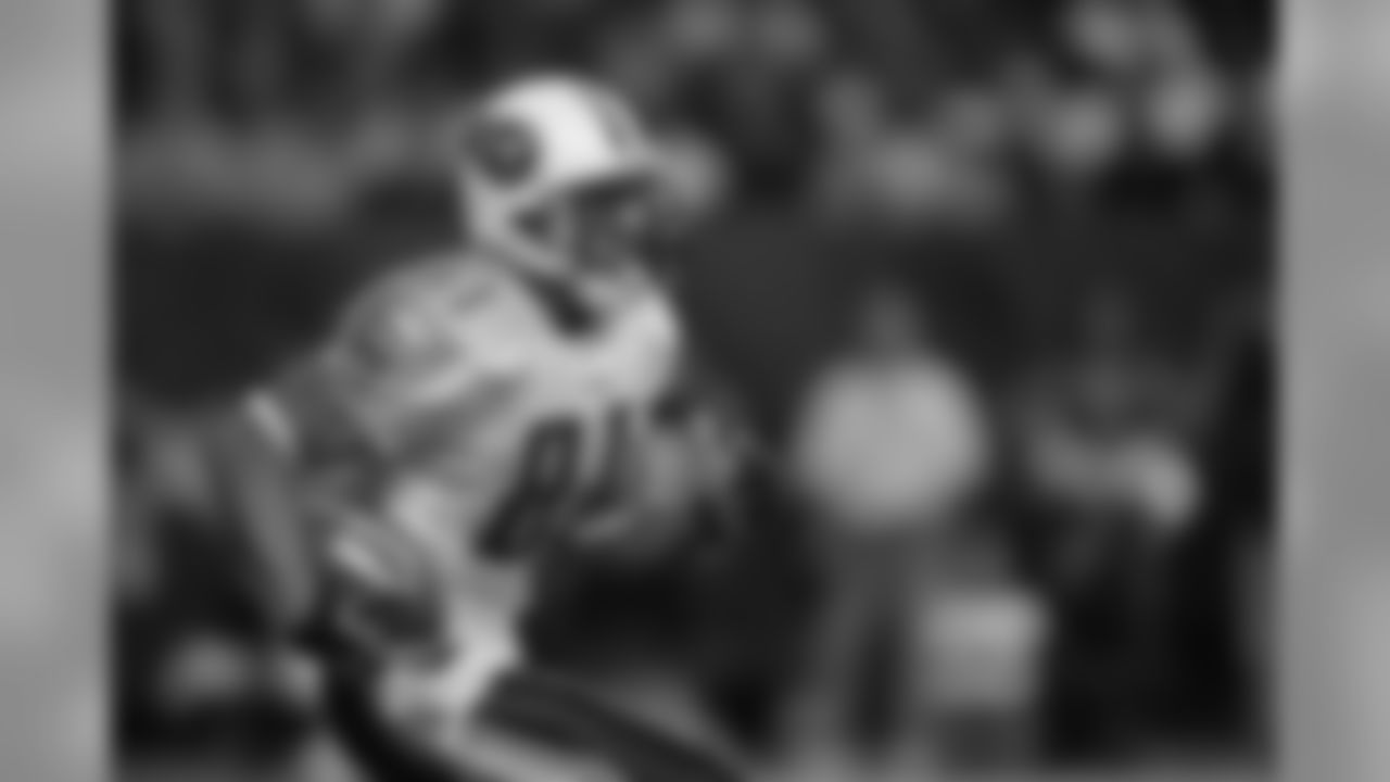The Titans drafted WR Jake Schifino in the fifth round (151st overall) of the 2002 NFL Draft.
