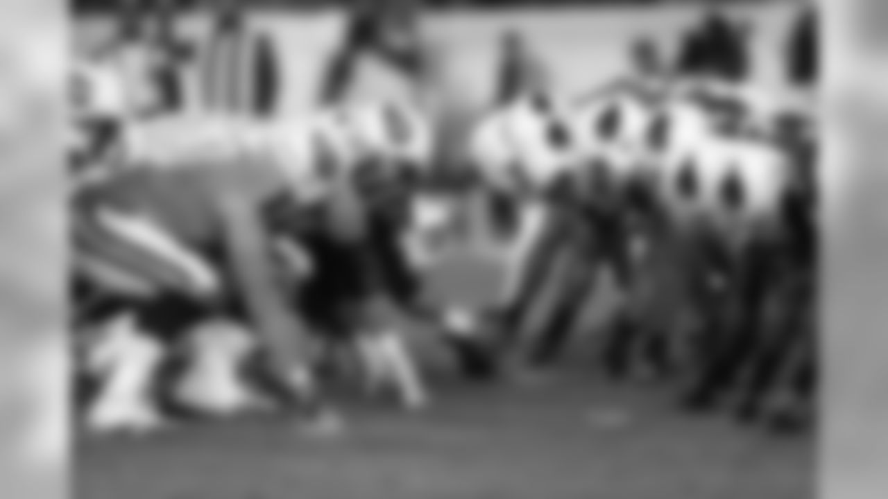 Tennessee Titans at Arizona Cardinals - Sunday, Dec. 10, 2017 - University of Phoenix Stadium