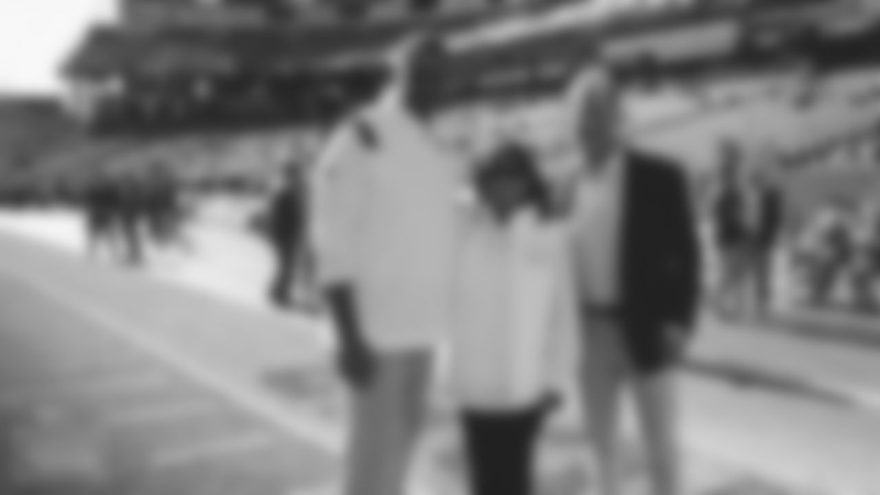 The Tennessee Titans and the Indianapolis Colts play at Nissan Stadium on October 23, 2022 in Nashville, TN Photo By Cameron Faulkner/Tennessee Titans