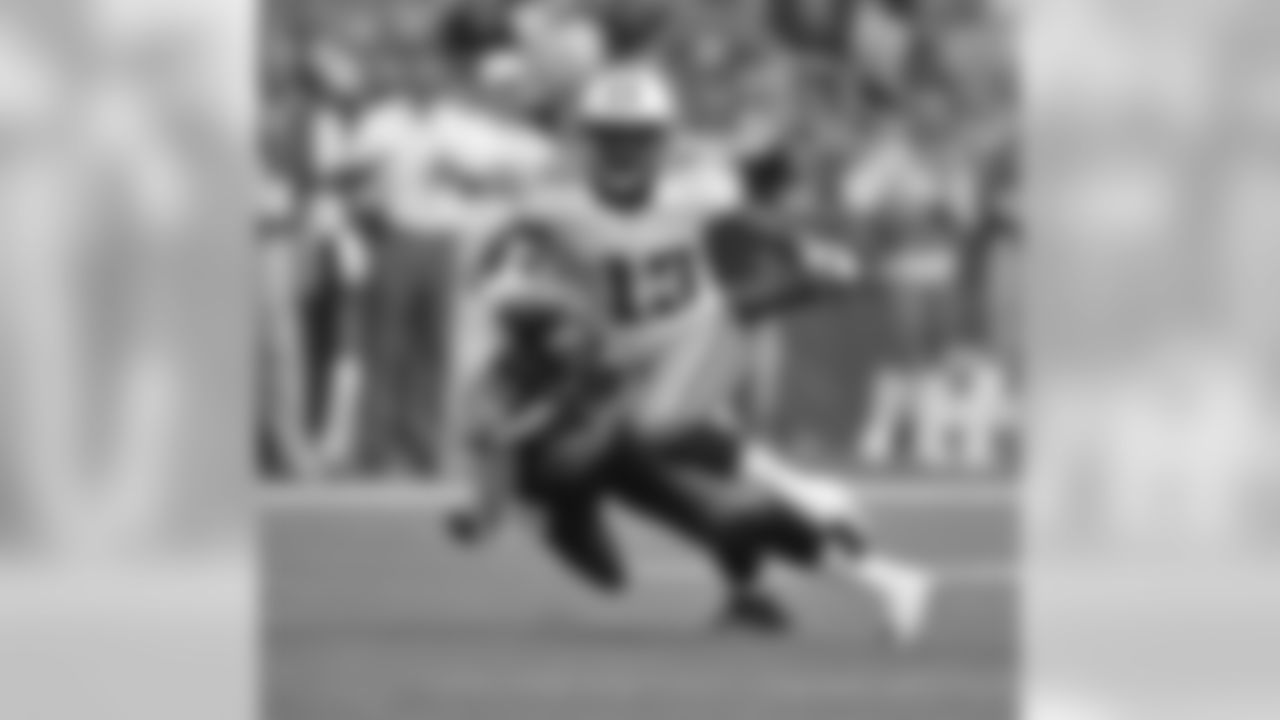 The Titans selected receiver Kendall Wright with the 20th overall pick of the 2012 NFL Draft.