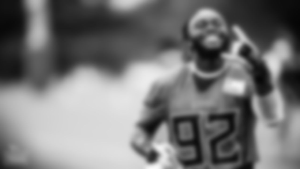 Outside linebacker Ola Adeniyi #92 of the Tennessee Titans during training camp at Ascension Saint Thomas Sports Park on July 28, 2022 in Nashville, TN. Photo By Cameron Faulkner/Tennessee Titans
