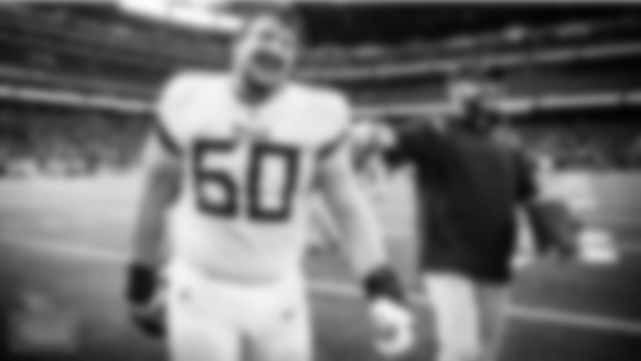 Center Ben Jones #60 of the Tennessee Titans after the game between the Tennessee Titans and the Houston Texans at NRG Stadium on January 09, 2022 in Houston, TX. Photo By Cameron Faulkner/Tennessee Titans