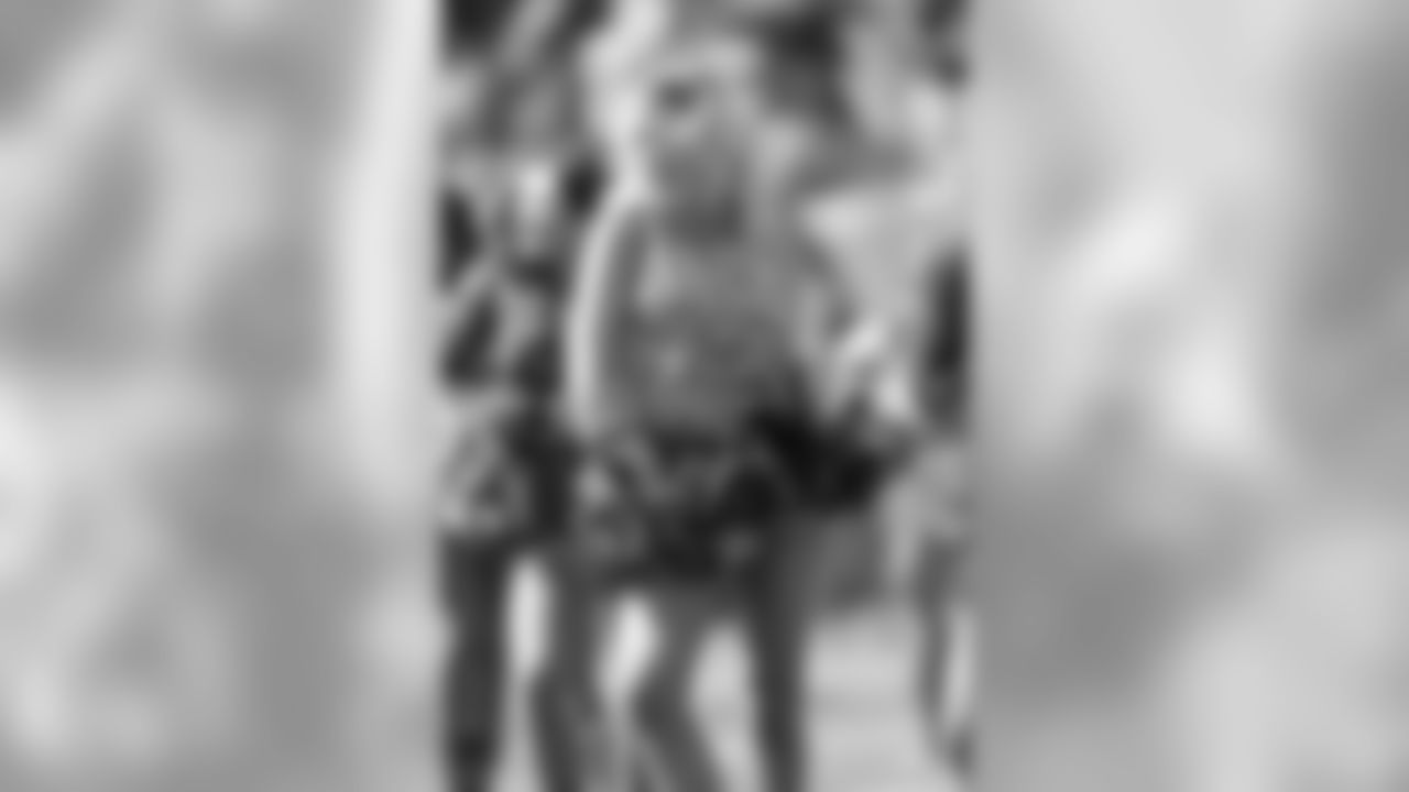 cheerleaders-2018eagles251286