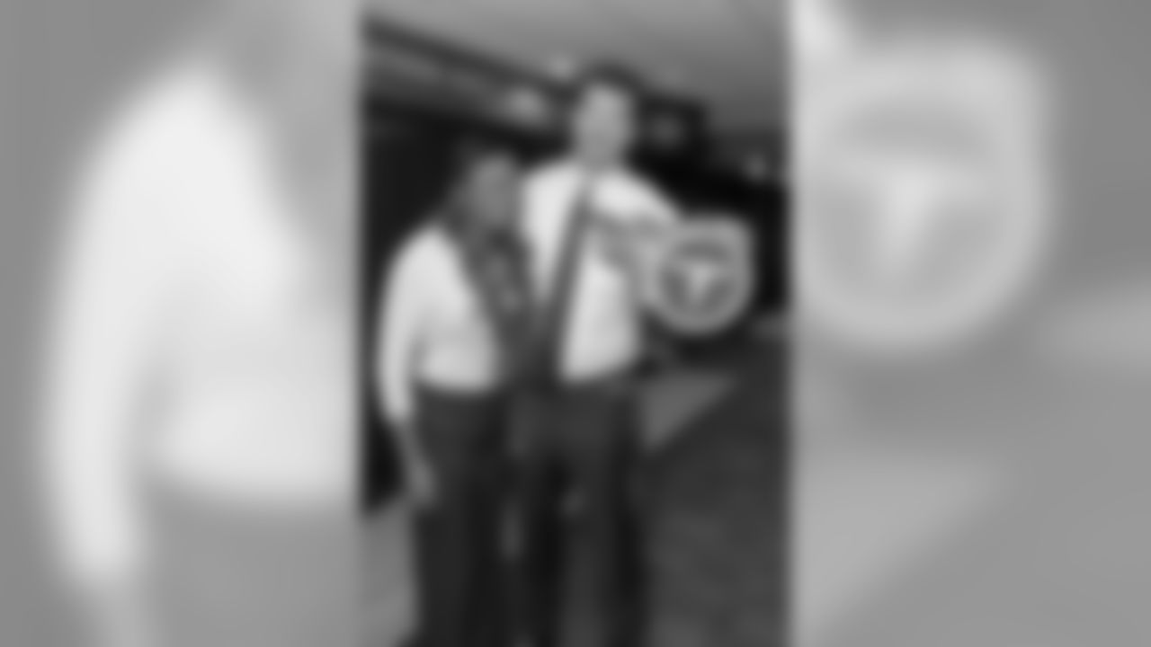 taste-of-the-titans-06121974943