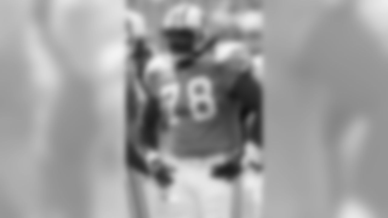 The Oilers selected DT Anthony Cook in the second round of the 1995 NFL Draft with the 35th overall pick.