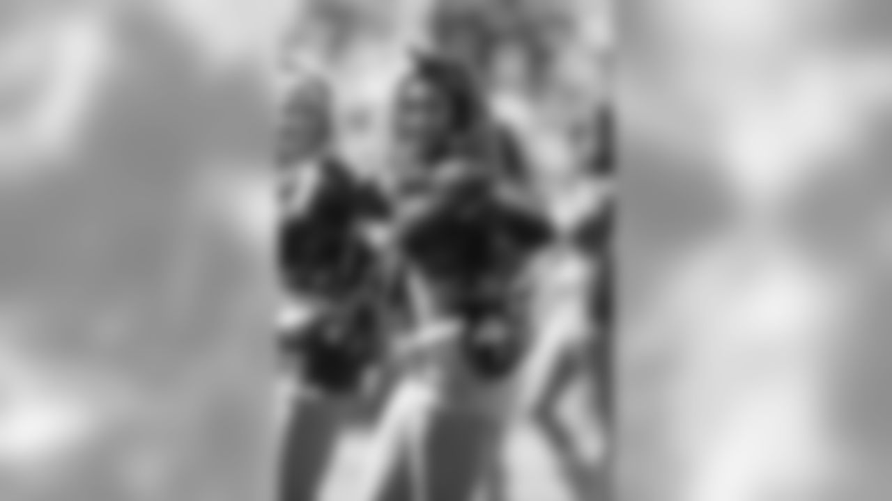 cheerleaders-2018eagles251283
