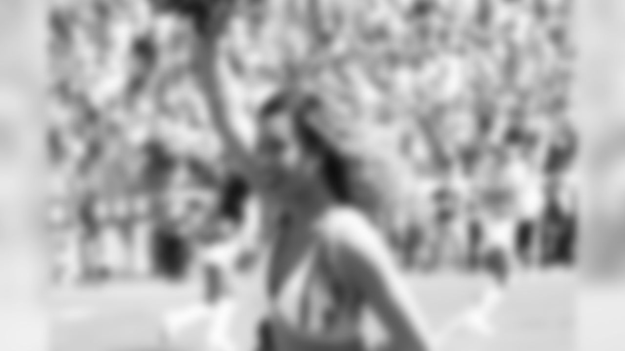 cheer2018eaglesB51569