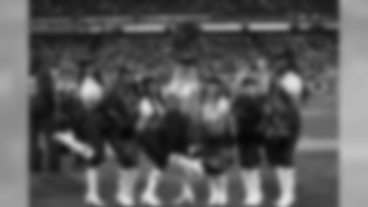 cheer2018colts367175seqn}