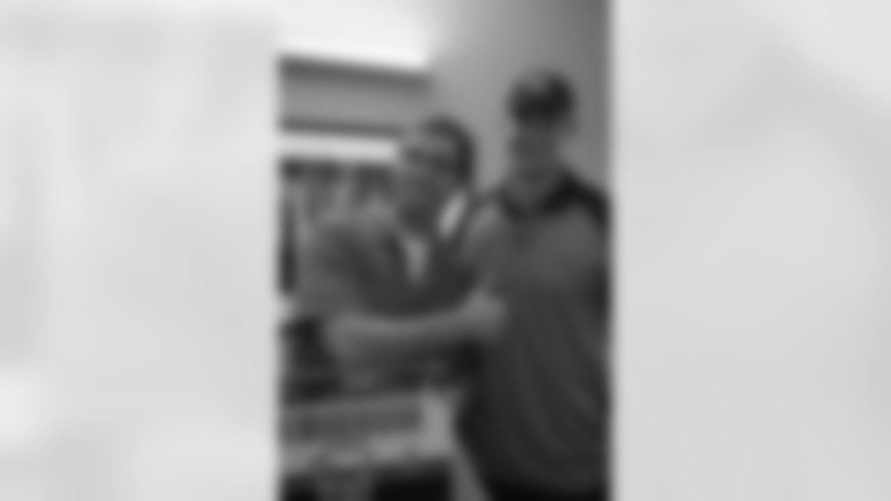 QB Jake Locker