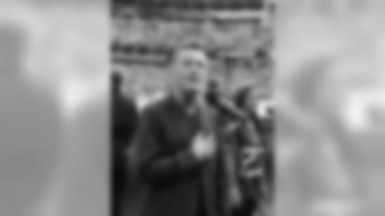 Michael W. Smith sings the national anthem before an NFL football game between the Tennessee Titans and the Houston Texans Sunday, Sept. 16, 2018, in Nashville, Tenn. (AP Photo/James Kenney)