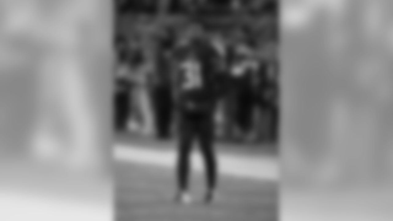 Tennessee Titans free safety Kevin Byard (31) warms up before the first half of an NFL football game between the Tennessee Titans and the Jacksonville Jaguars, Thursday, Dec. 6, 2018, in Nashville, Tenn. (AP Photo/James Kenney)