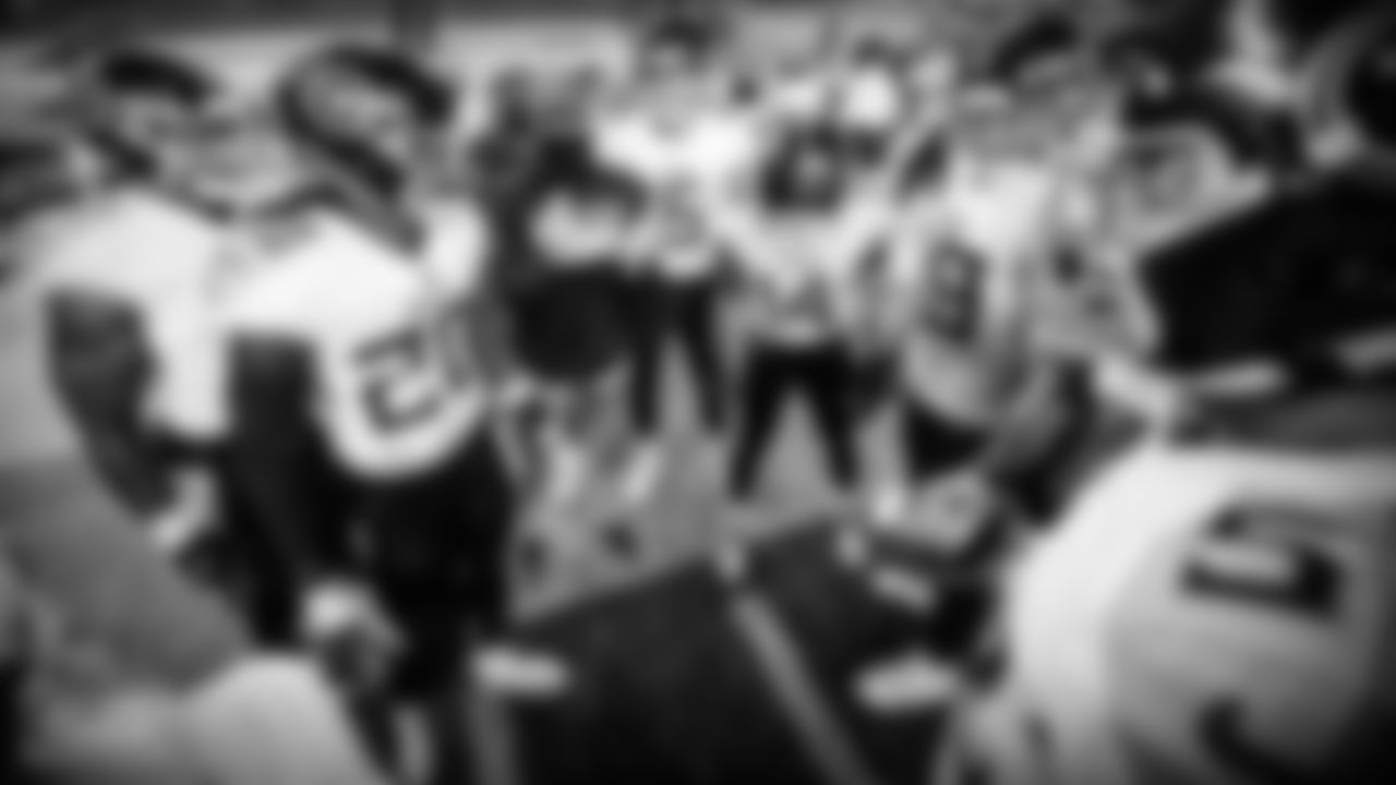 DENVER, CO - SEPTEMBER 14, 2020 - Special Teams Coach Craig Aukerman of the Tennessee Titans in the huddle before the Monday Night Football game between the Tennessee Titans and the Denver Broncos at Empower Field at Mile High. Photo By Donald Page/Tennessee Titans
