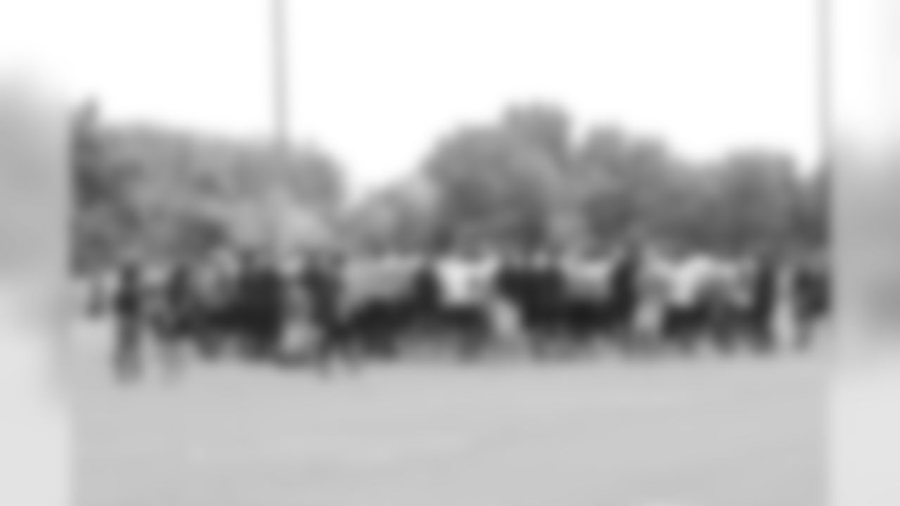 titans-bucs-practice-180815c43895