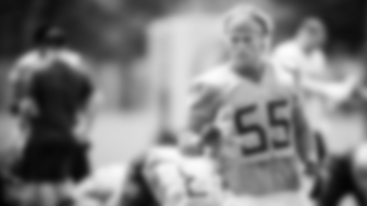 Derrek Tuszka #55 of the Tennessee Titans during practice at Ascension Saint Thomas Sports Park on September 05, 2022 in Nashville, TN. Photo By Donald Page/Tennessee Titans
