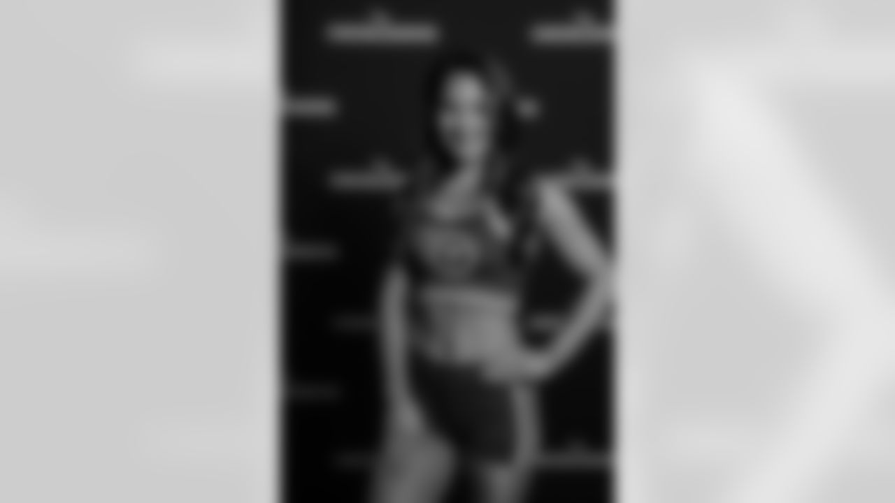 Taylor Strauch cheerleading tryout headshot on March 27, 2023 in Nashville, TN. Photo By Kaitlyn Hungerford/Tennessee Titans