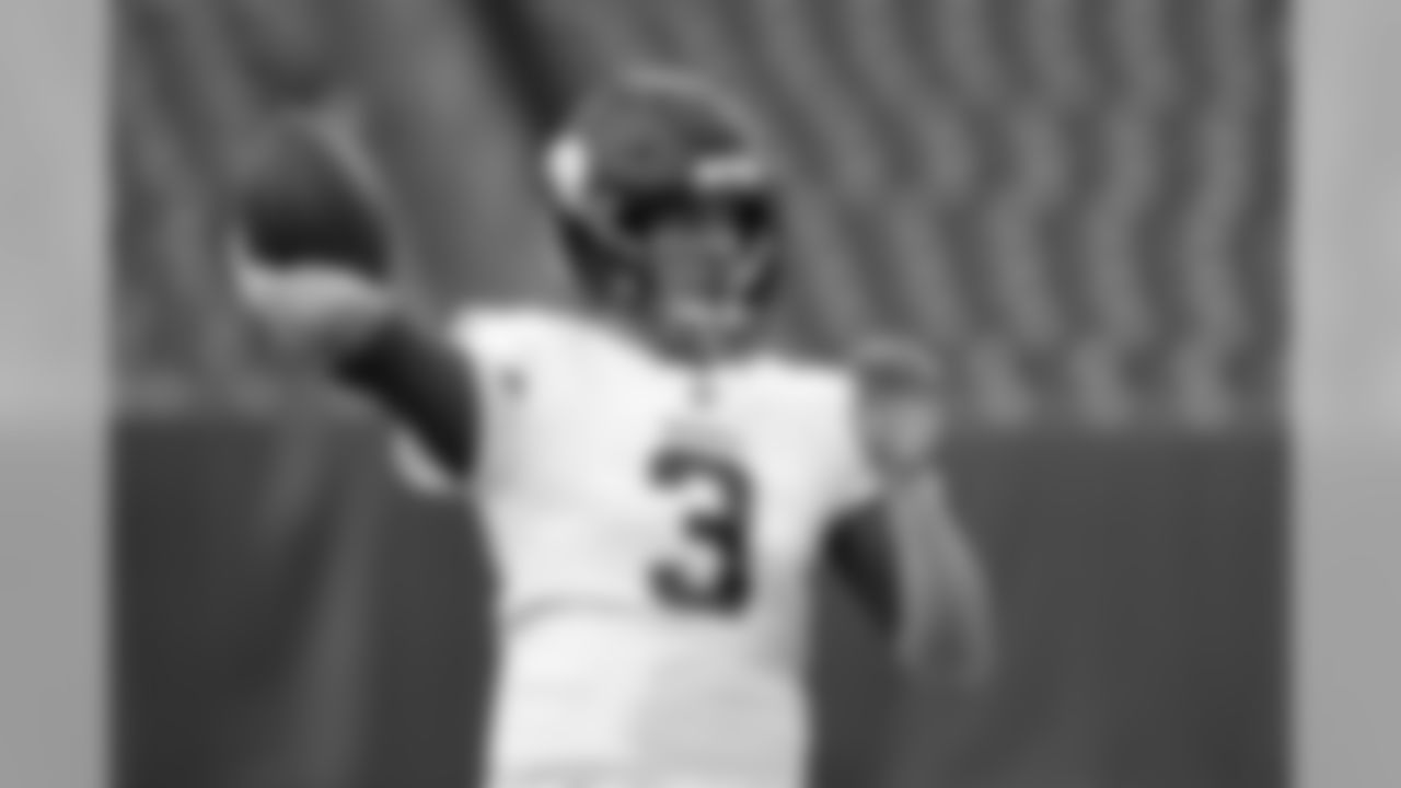 Minnesota Vikings quarterback Trevor Siemian warms up before a preseason NFL football game against the Tennessee Titans Thursday, Aug. 30, 2018, in Nashville, Tenn. (AP Photo/Mark Zaleski)