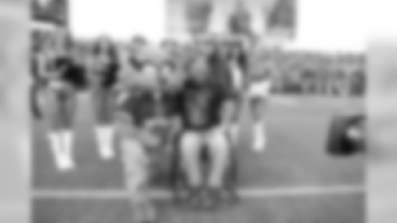 military2018titans60515