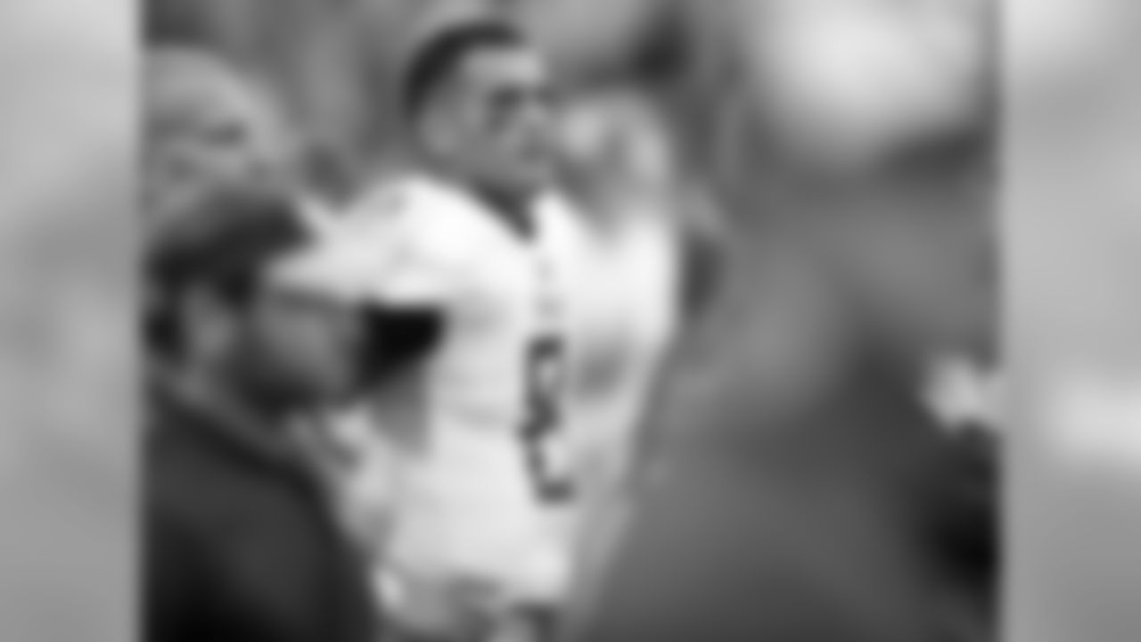 Tennessee Titans quarterback Marcus Mariota looks on from the bench during the second half of an NFL football game against the Buffalo Bills, Sunday, Oct. 7, 2018, in Orchard Park, N.Y. (AP Photo/Adrian Kraus)