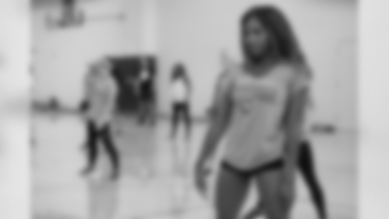 train2018cheer52583