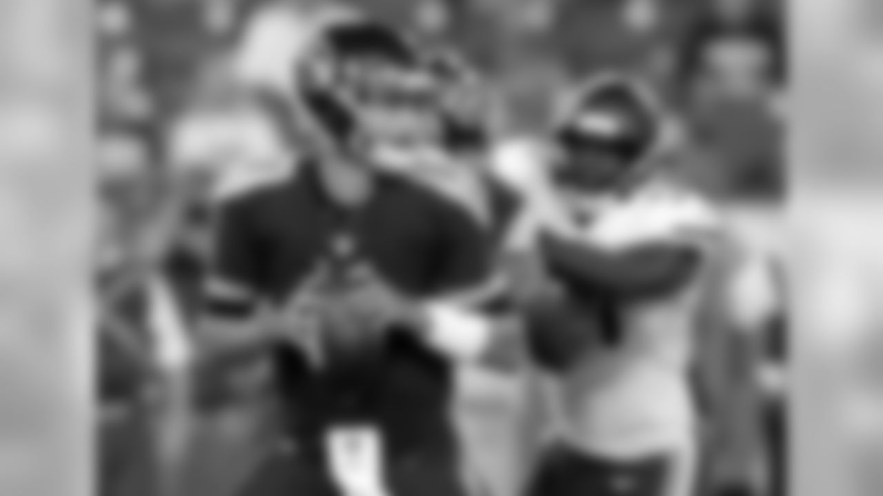 Tennessee Titans quarterback Luke Falk (11) plays against the Minnesota Vikings in the first half of a preseason NFL football game Thursday, Aug. 30, 2018, in Nashville, Tenn. (AP Photo/Mark Zaleski)