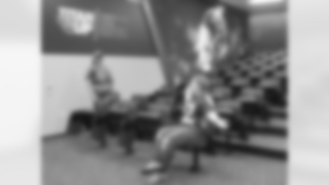 specialvisit201837557