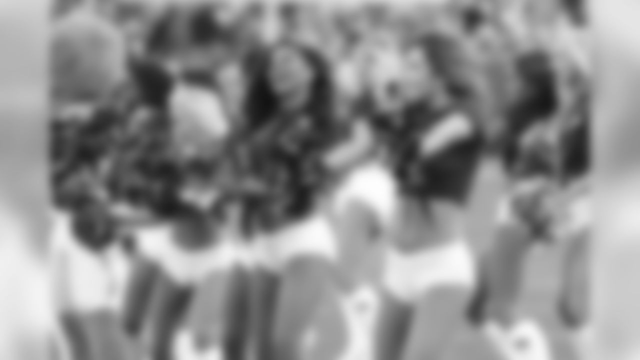 titans2018jets-cheer163366