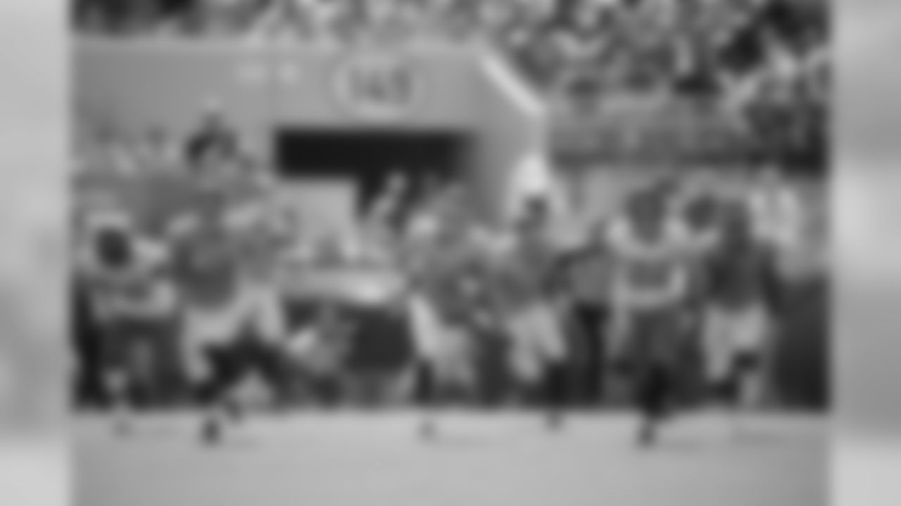 titans-jaguars-action250203