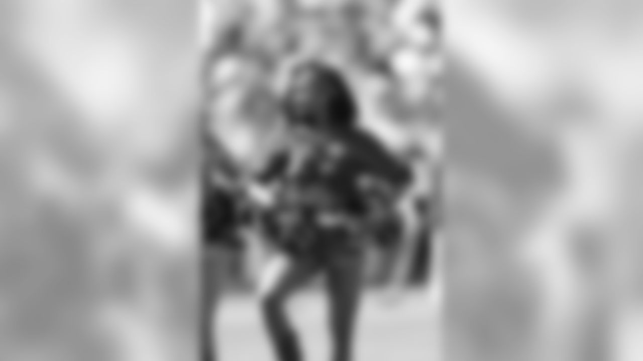 cheerleaders-2018eagles251284