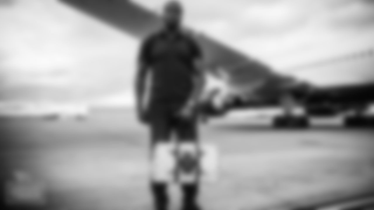 Linebacker Joe Jones #42 of the Tennessee Titans on the tarmac for travel day to Pittsburgh for game vs the Jaguars on October 09, 2021 in Nashville, TN. Photo By Cameron Faulkner/Tennessee Titans