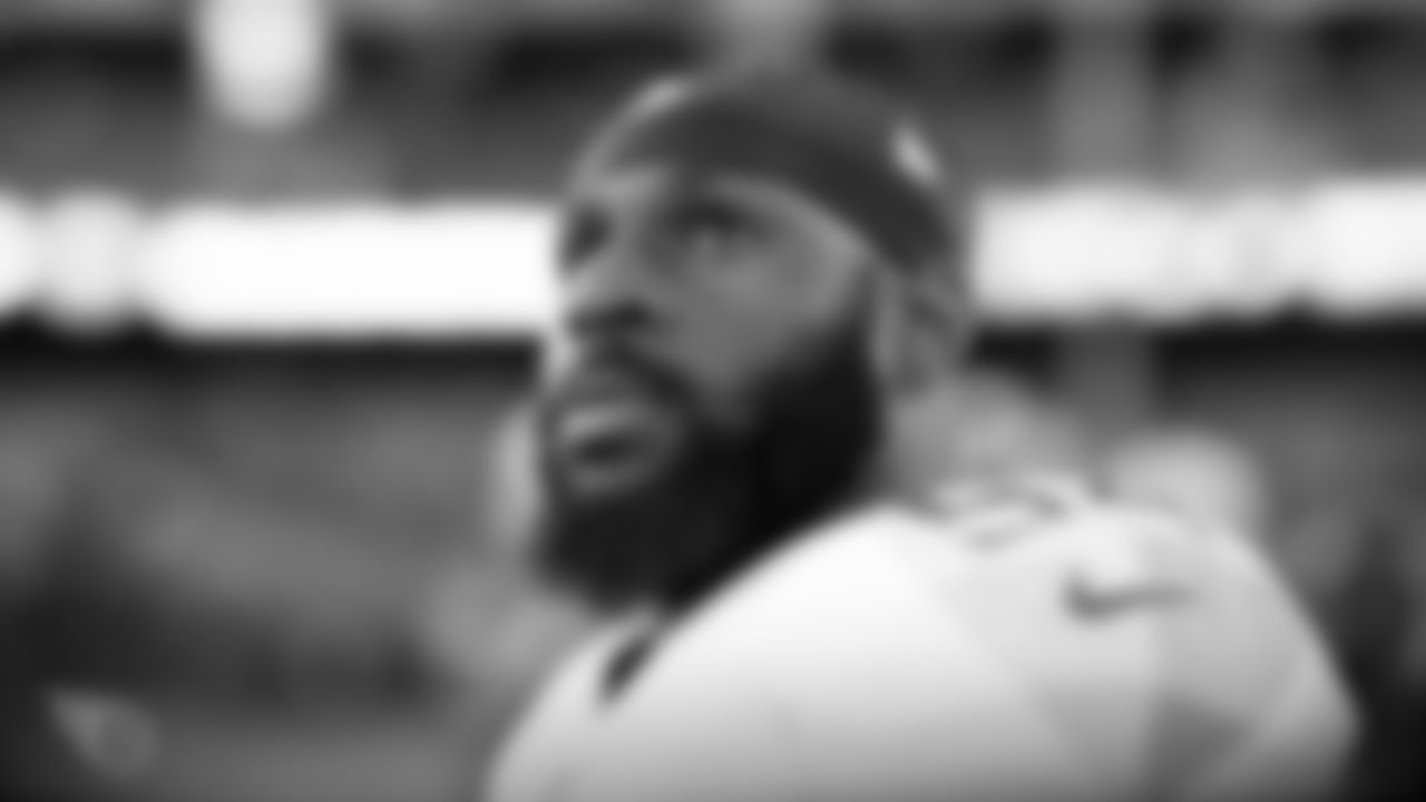 OAKLAND, CA - DECEMBER 08, 2019 - Linebacker Rashaan Evans #54 of the Tennessee Titans during the game between the Tennessee Titans and Oakland Raiders at at Oakland-Alameda County Coliseum. Photo By Donald Page/Tennessee Titans