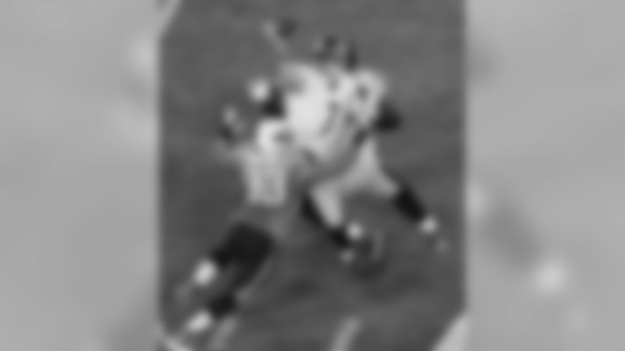 The Titans drafted defensive tackle Mike Martin in the third round with the 82nd overall pick of the 2012 NFL Draft.
