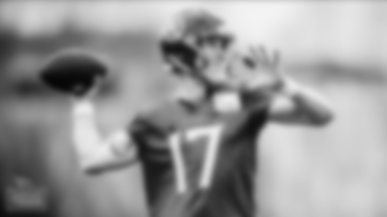 Quarterback Ryan Tannehill #17 of the Tennessee Titans during practice at Saint Thomas Sports Park on DECEMBER 29, 2021 in Nashville, TN. Photo By Donald Page/Tennessee Titans