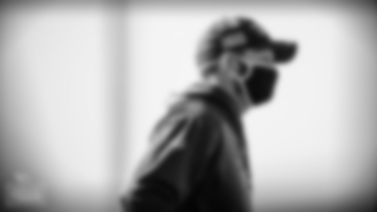 Offensive Line Coach Keith Carter of the Tennessee Titans during practice at Saint Thomas Sports Park on NOVEMBER 19, 2020 in Nashville, TN. Photo By Donald Page/Tennessee Titans