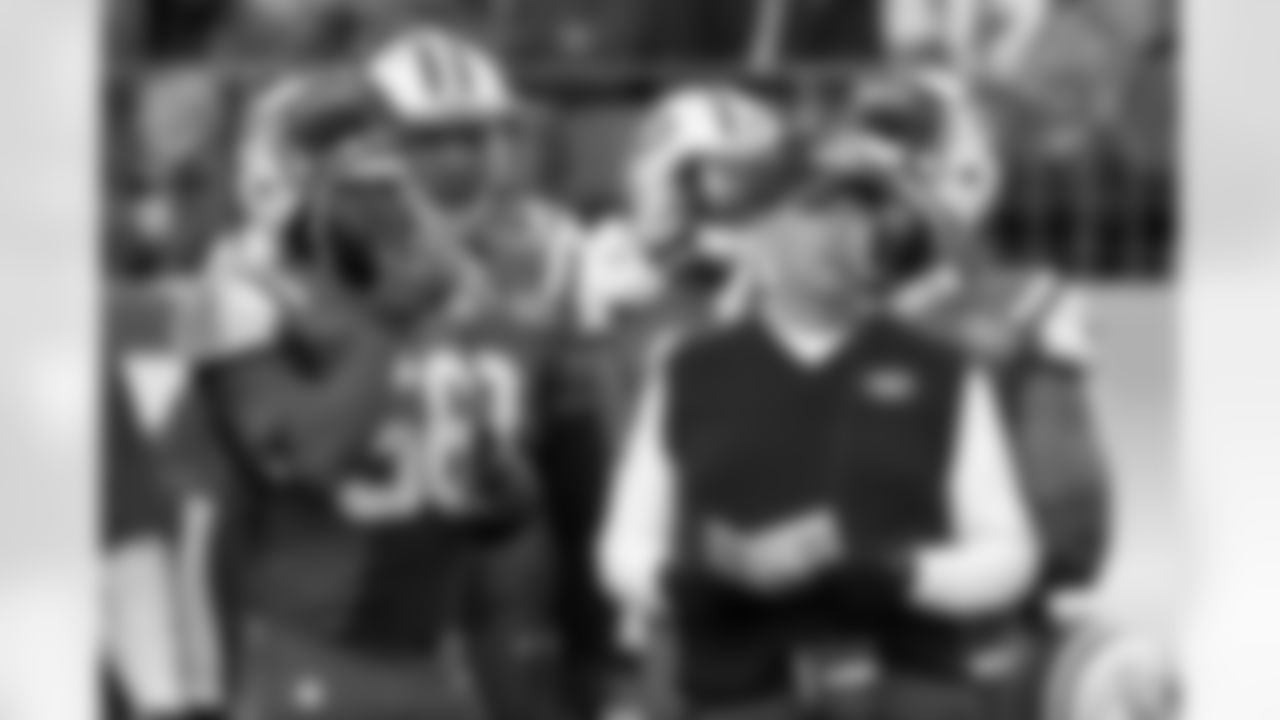 New York Jets head coach Rex Ryan, right, watches from the sideline in the first half of an NFL football game against the Tennessee Titans, Sunday, Dec. 14, 2014, in Nashville, Tenn. (AP Photo/James Kenney)