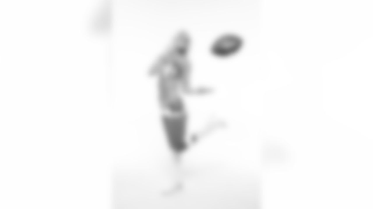 Tennessee Titans Cheerleader uniform shoot on June 18, 2018. Photos by Donn Jones Photography