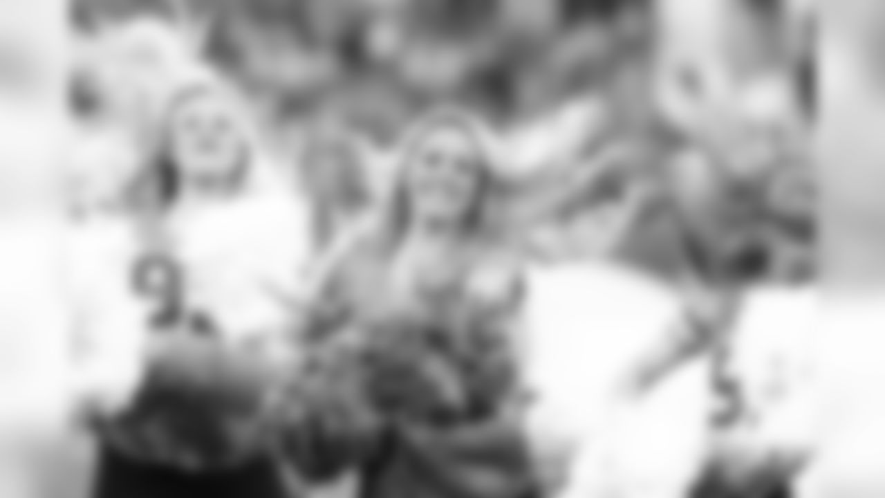 titans2018jets-cheer263397