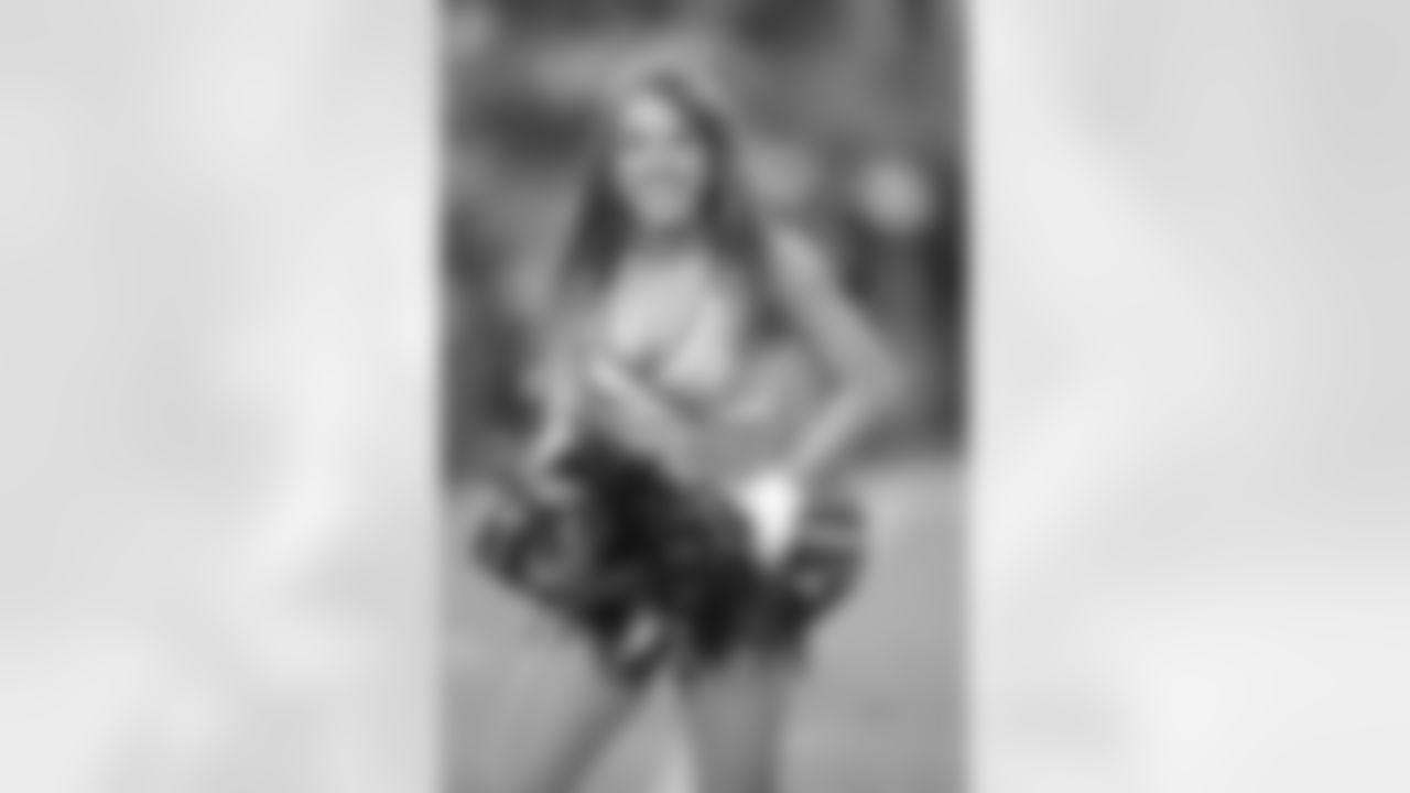 10/27/08-Cheerleader Gallery