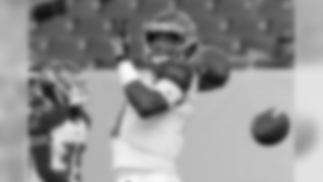 Tampa Bay Buccaneers quarterback Jameis Winston warms up before a preseason NFL football game against the Tennessee Titans Saturday, Aug. 18, 2018, in Nashville, Tenn. (AP Photo/Mark Zaleski))