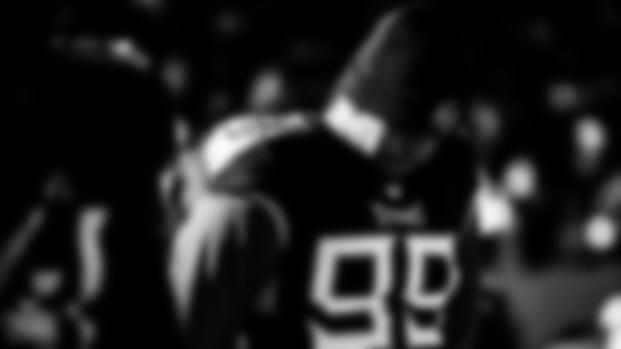Outside linebacker Rashad Weaver #99 of the Tennessee Titans before the game between the Tennessee Titans and the Houston Texans at Nissan Stadium on December 24, 2022 in Nashville, TN. Photo By Cameron Faulkner/Tennessee Titans
