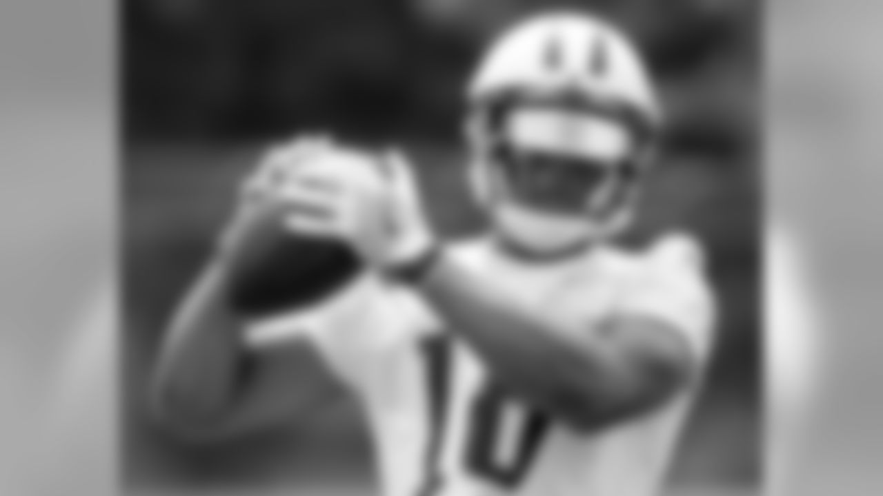 Tennessee Titans wide receiver Rishard Matthews runs a drill during the team's organized team activity at its NFL football training facility Tuesday, June 6, 2017, in Nashville, Tenn. (AP Photo/Mark Humphrey)