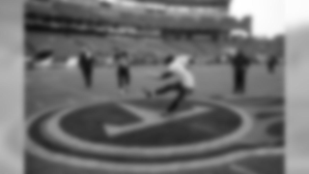 Baltimore Ravens place kicker Justin Tucker (9) warms up before an NFL football game against the Tennessee Titans Sunday, Oct. 14, 2018, in Nashville, Tenn. (AP Photo/James Kenney)