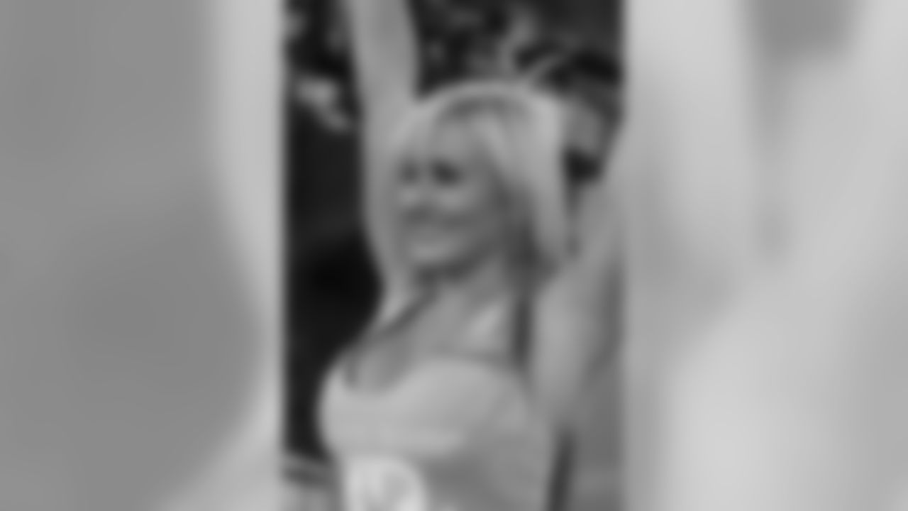 10/27/08-Cheerleader Gallery