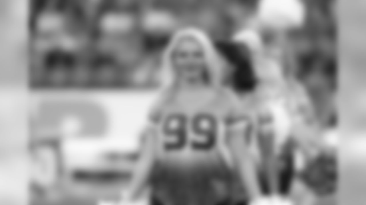 titans2018jets-cheer263387