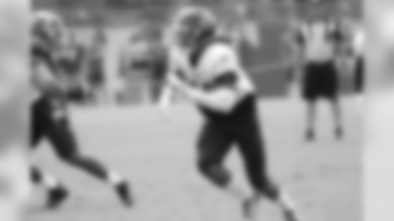 titans-bucs-practice-180815c43883