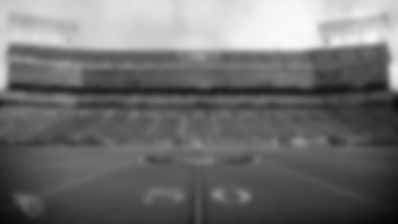 OAKLAND, CA - DECEMBER 08, 2019 - The game between the Tennessee Titans and the Oakland Raiders at Oakland-Alameda County Coliseum in Oakland,CA. Photo By Donald Page/Tennessee Titans