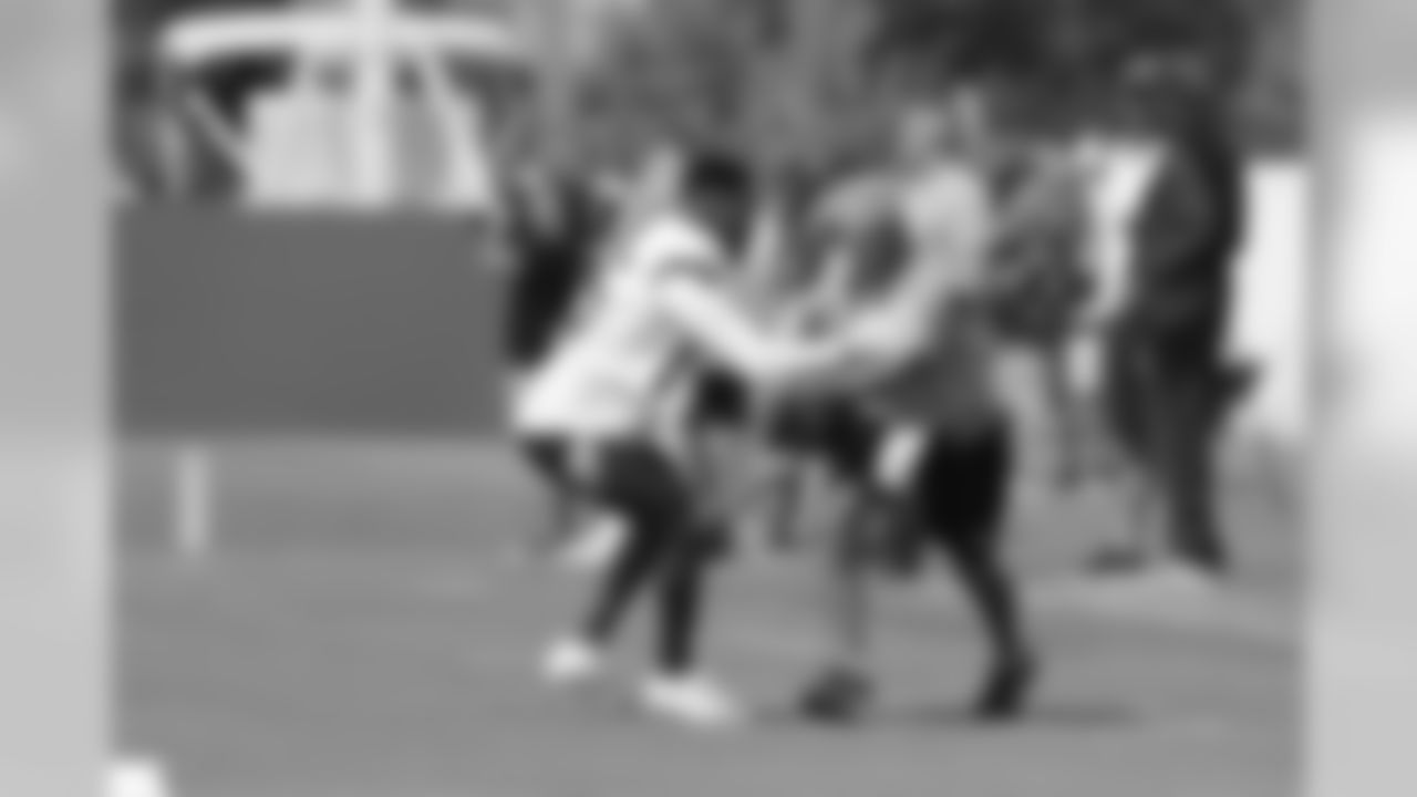 titans-bucs-practice-180815b43785