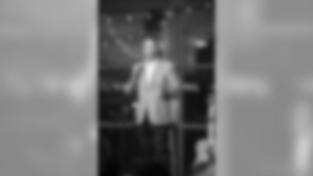taste-of-the-titans-06121974974
