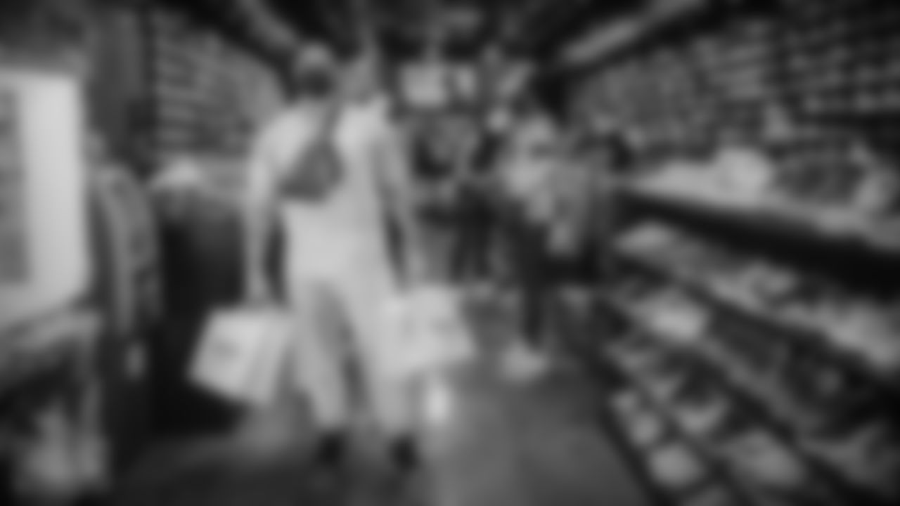 LOS ANGELES, CA - MAY 15, 2021 - Guard Rodger Saffold III #76 of the Tennessee Titans spends an off day shopping at Cool Kicks LA. Photo By Donald Page/Tennessee Titans