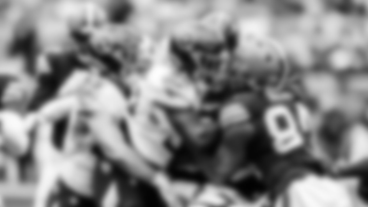 The game between the Tennessee Titans and the Cleveland Browns at the Cleveland Browns Stadium on September 24, 2023 in Cleveland, OH. Photo By 102032000027\ /Tennessee Titans