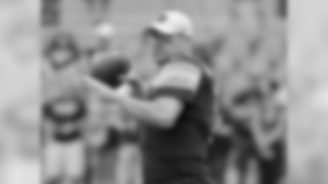 Pittsburgh Steelers quarterback Ben Roethlisberger (7) warms up before an NFL football game against the Tennessee Titans, Saturday, Aug. 25, 2018, in Pittsburgh. (AP Photo/Fred Vuich)